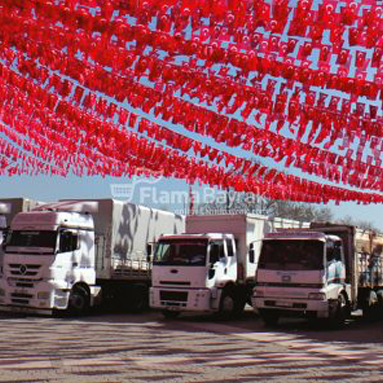 İpe Dizili Türk Bayrağı