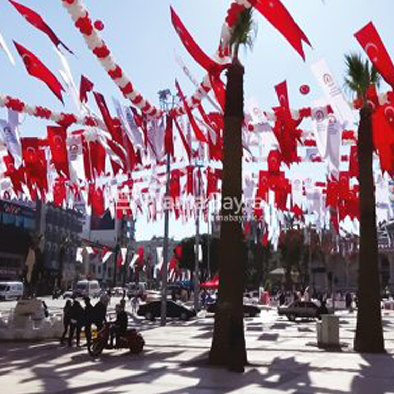 Meydan Tipi Türk Bayrağı