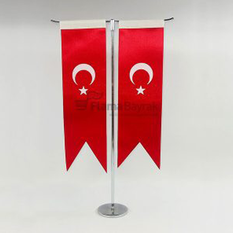 T Direkli Kırlangıç Türk Bayrağı