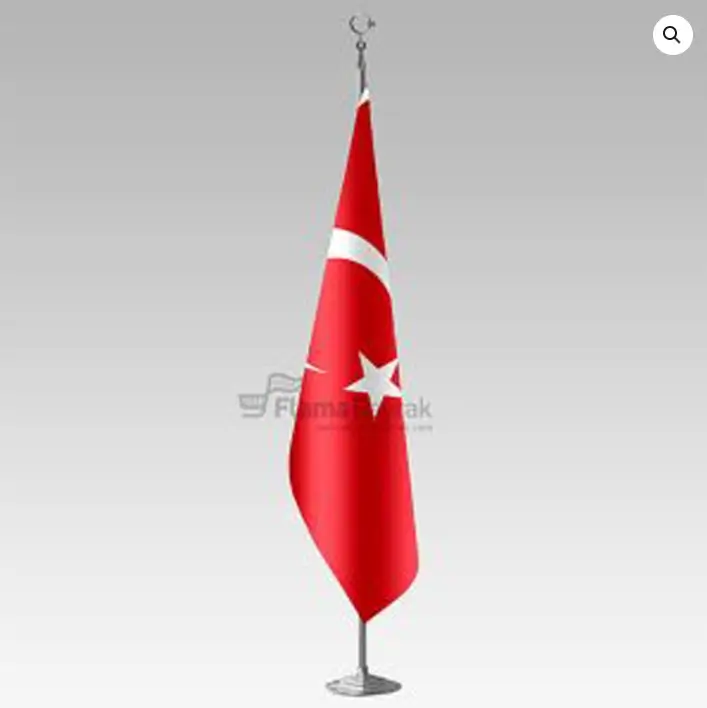 Krom Direkli Makam Türk Bayrağı