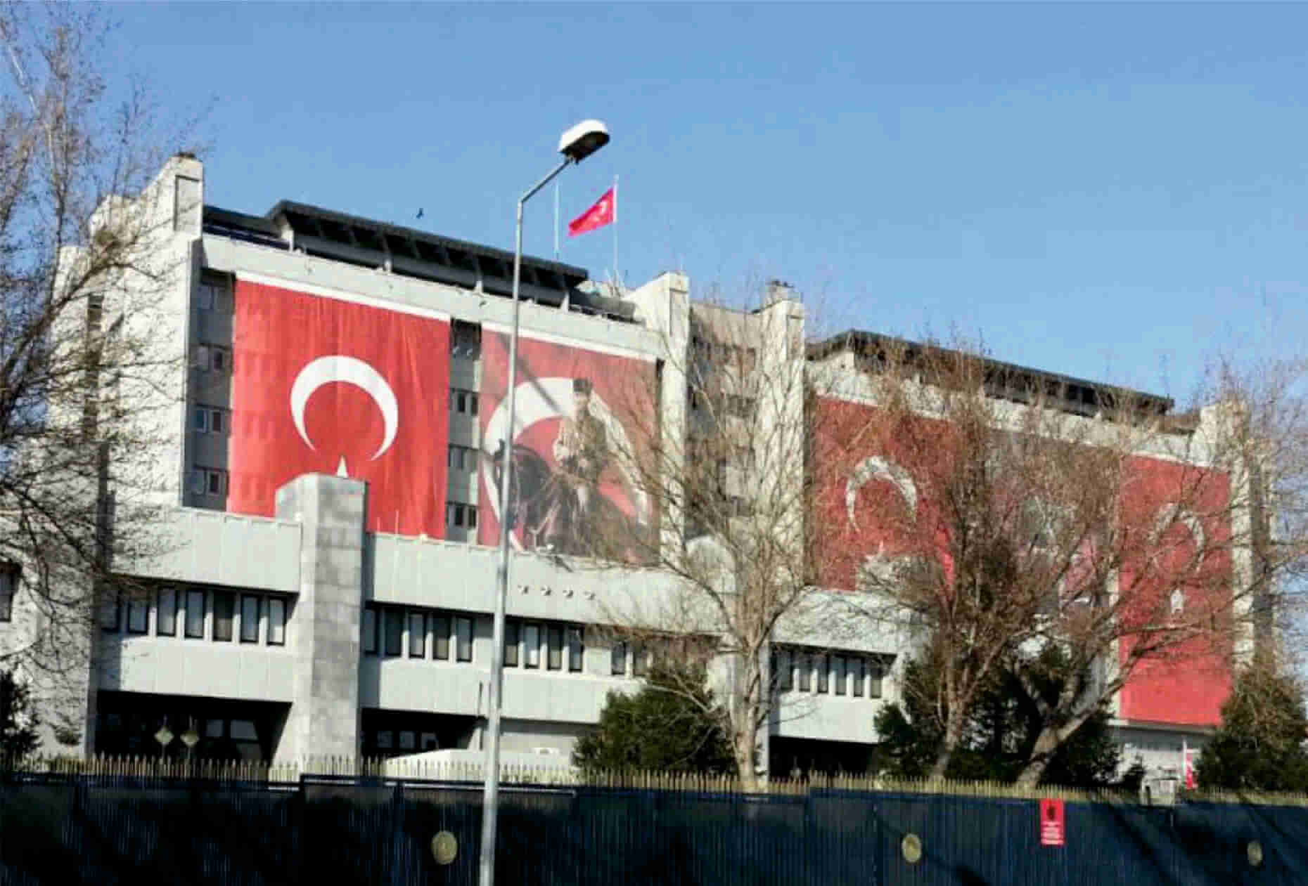19 mayis resmi kurum Turk bayragi ve Ataturk posteri 19 Mayıs Türk bayrağı
