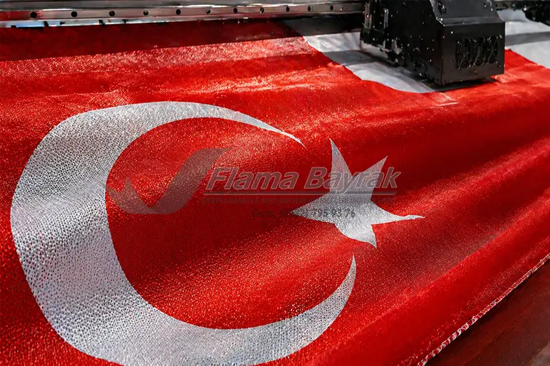 %name Direk Bayraklarında Kumaş Seçimi